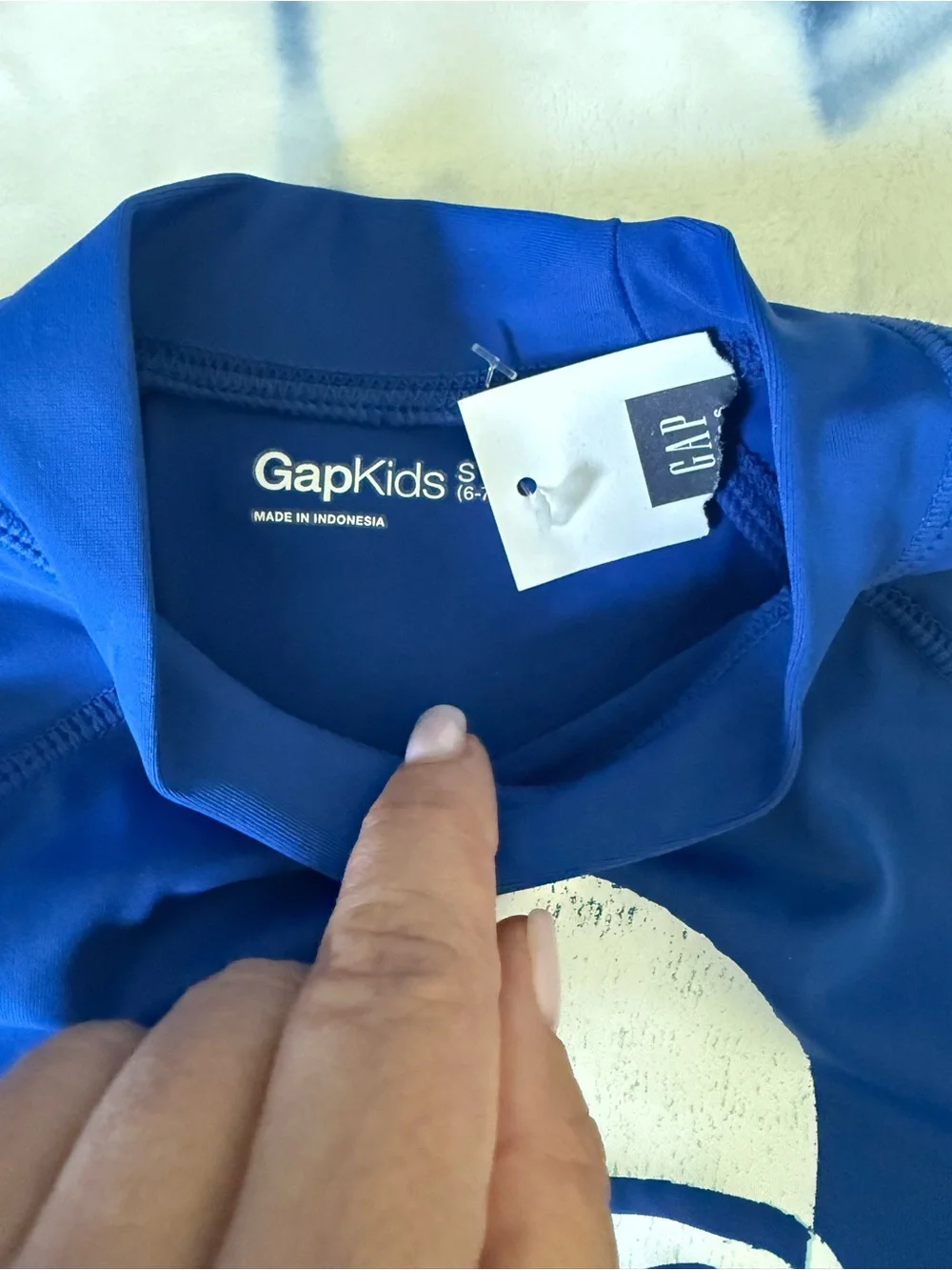 NEW GAP Kids Sz 6-7 Swim Rashguard with Lime Side Panels and Scuba Skull Graphic
